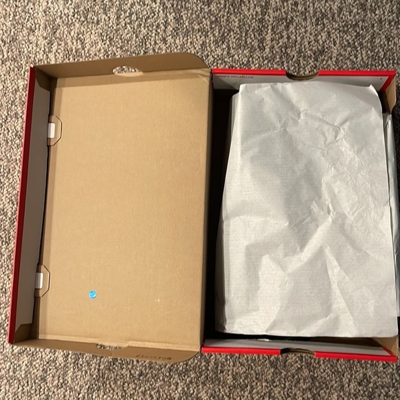 ✨✨Nike Court Vision Sneakers- Size 13 - Picture 8 of 8